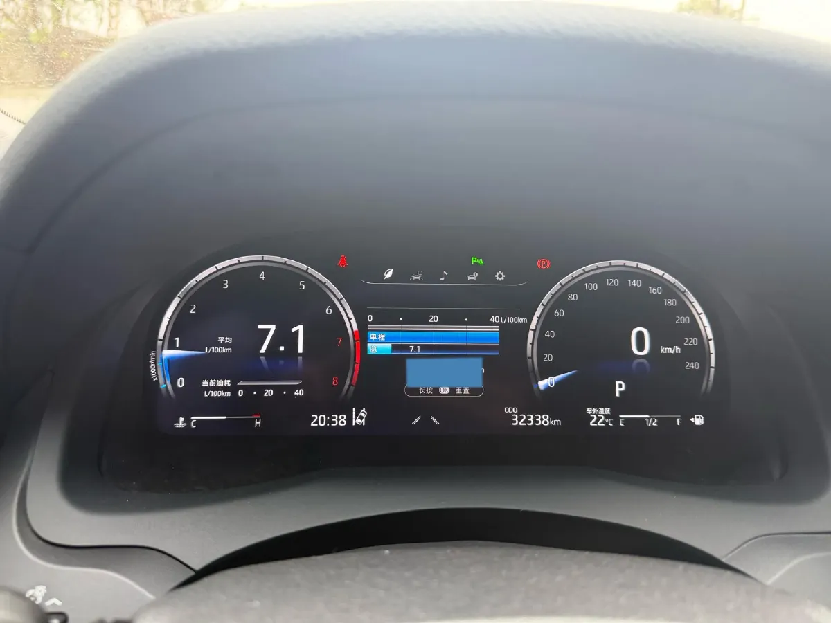 2023 Toyota Camry 2.5L 207HP L4 8AT,autocango,china used car exporter,china ev exporter,chinese used car exporter,chinese used ev exporter