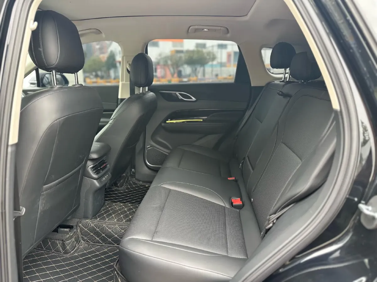 2025 HongQi HS3 1.5T 150HP L4 1DHT PHEV,autocango,china used car exporter,china ev exporter,chinese used car exporter,chinese used ev exporter