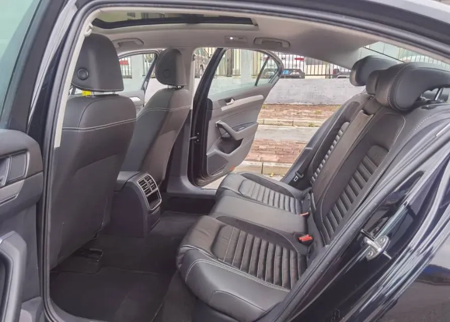 2020 Volkswagen Magotan 1.4T 150HP L4 7DCT,autocango,china used car exporter,china ev exporter,chinese used car exporter,chinese used ev exporter