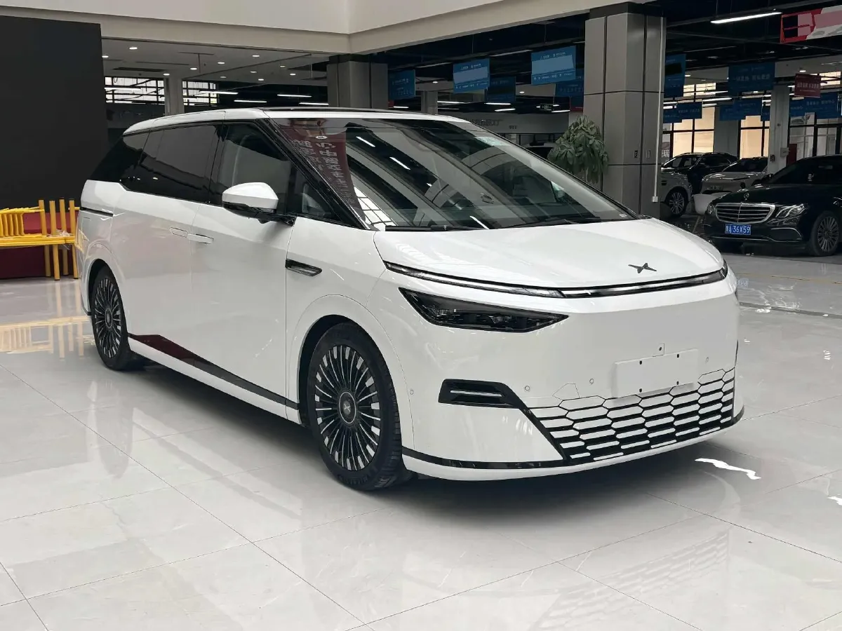 2025 Xpeng X9 BEV,autocango,china used car exporter,china ev exporter,chinese used car exporter,chinese used ev exporter
