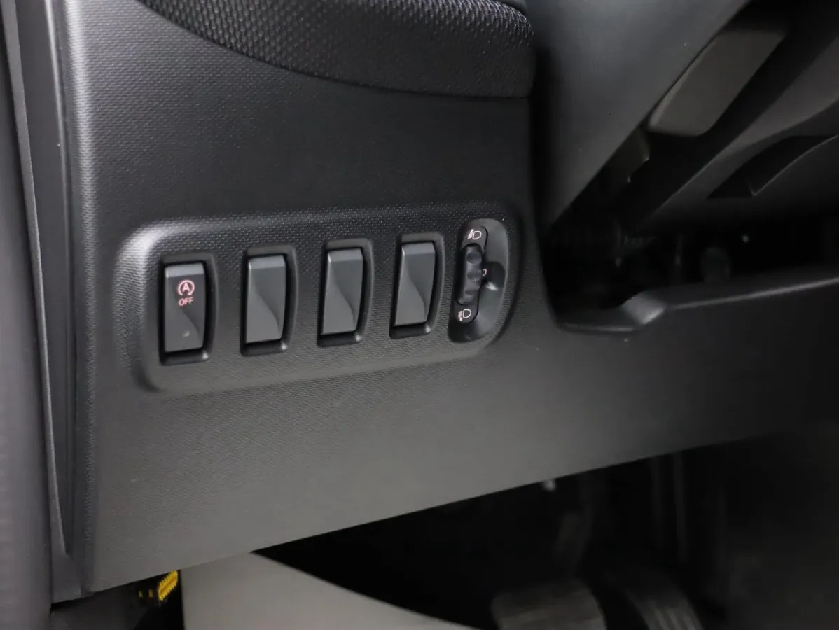 2018 HuangHai JiaoLong 2.4L 143HP L4 5AT,autocango,china used car exporter,china ev exporter,chinese used car exporter,chinese used ev exporter