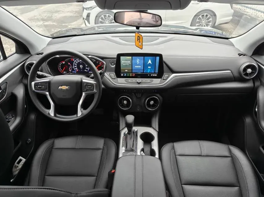 2023 Chevrolet Blazer 2.0T 237HP L4 9AT,autocango,china used car exporter,china ev exporter,chinese used car exporter,chinese used ev exporter
