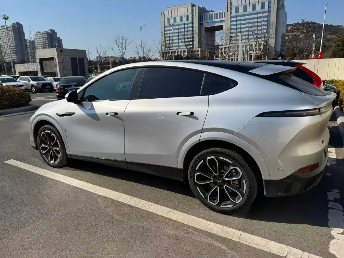 2025 Xpeng G6 BEV 68.5KWH,autocango,china used car exporter,china ev exporter,chinese used car exporter,chinese used ev exporter