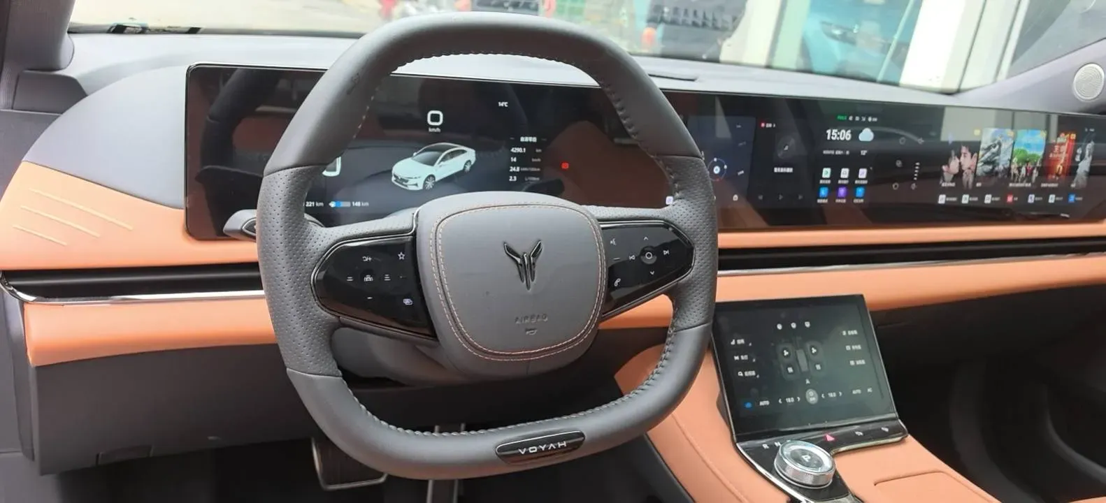 2024 Voyah ZhuiGuang 1.5T 136HP L4 PHEV 43KWH,autocango,china used car exporter,china ev exporter,chinese used car exporter,chinese used ev exporter