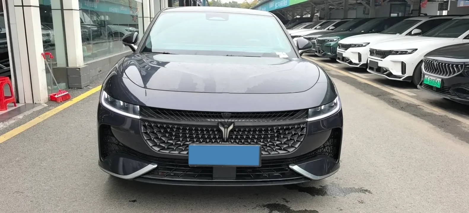 2024 Voyah ZhuiGuang 1.5T 136HP L4 PHEV 43KWH,autocango,china used car exporter,china ev exporter,chinese used car exporter,chinese used ev exporter