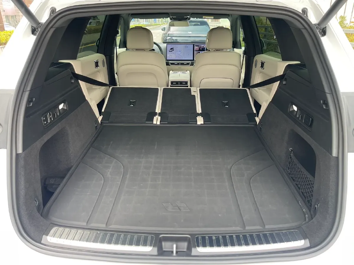 2024 Li L7 Range Extended 154HP REEV 42.8KWH,autocango,china used car exporter,china ev exporter,chinese used car exporter,chinese used ev exporter