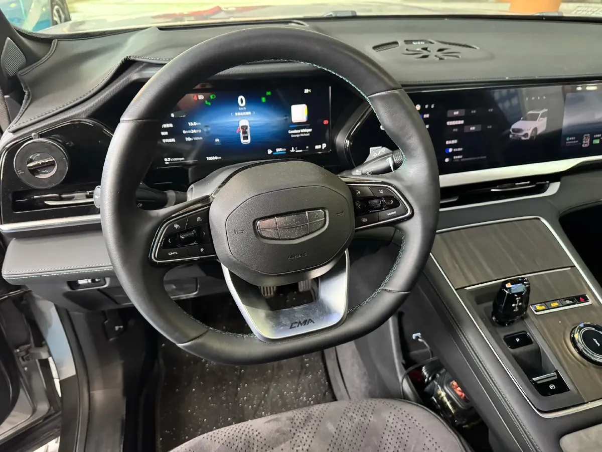 2025 Geely Monjaro 2.0T 238HP L4 8AT,autocango,china used car exporter,china ev exporter,chinese used car exporter,chinese used ev exporter