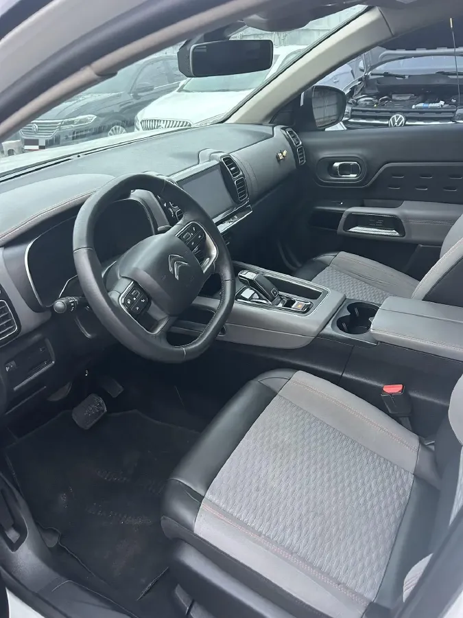 2018 Citroen C5 Aircross 1.6T 167HP L4 6AT,autocango,china used car exporter,china ev exporter,chinese used car exporter,chinese used ev exporter