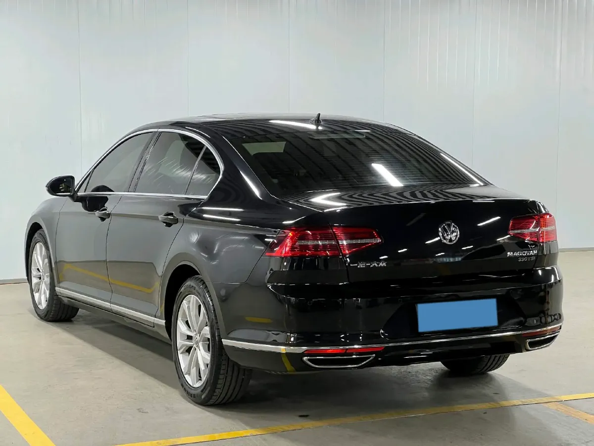 2019 Volkswagen Magotan 2.0T 186HP L4 7DCT,autocango,china used car exporter,china ev exporter,chinese used car exporter,chinese used ev exporter
