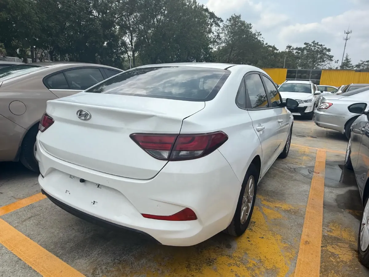 2020 Hyundai Celesta 1.6L 123HP L4 6AT,autocango,china used car exporter,china ev exporter,chinese used car exporter,chinese used ev exporter