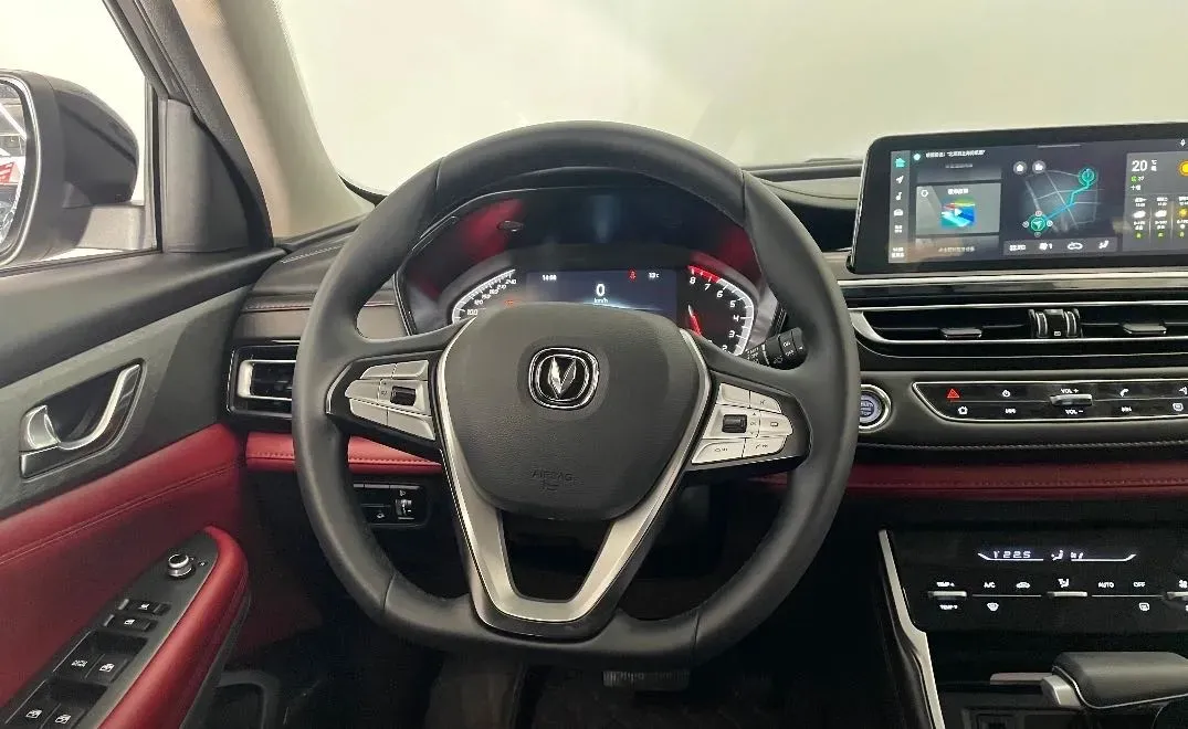 2023 ChangAn CS75 1.5T 188HP L4 7DCT,autocango,china used car exporter,china ev exporter,chinese used car exporter,chinese used ev exporter