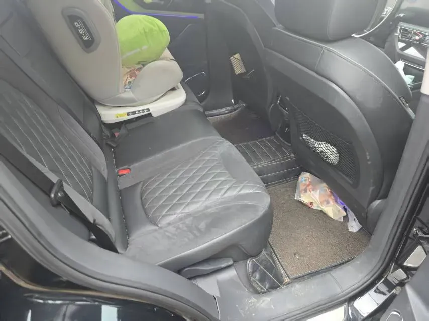 2019 HongQi HS5 2.0T 224HP L4 6AT,autocango,china used car exporter,china ev exporter,chinese used car exporter,chinese used ev exporter