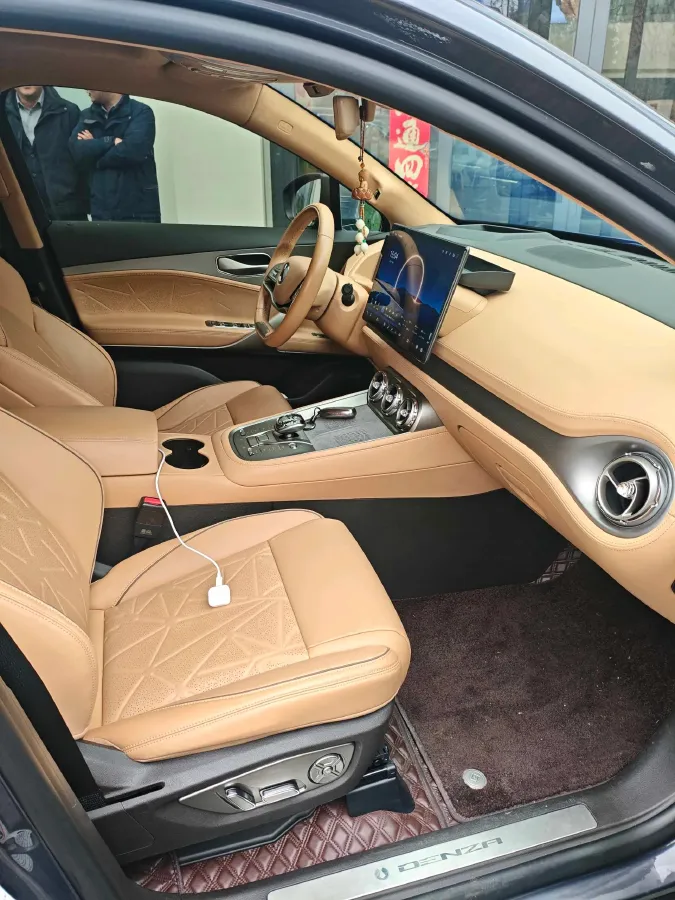 2023 Denza N8 1.5T 139HP L4 E-CVT PHEV 45.8KWH,autocango,china used car exporter,china ev exporter,chinese used car exporter,chinese used ev exporter