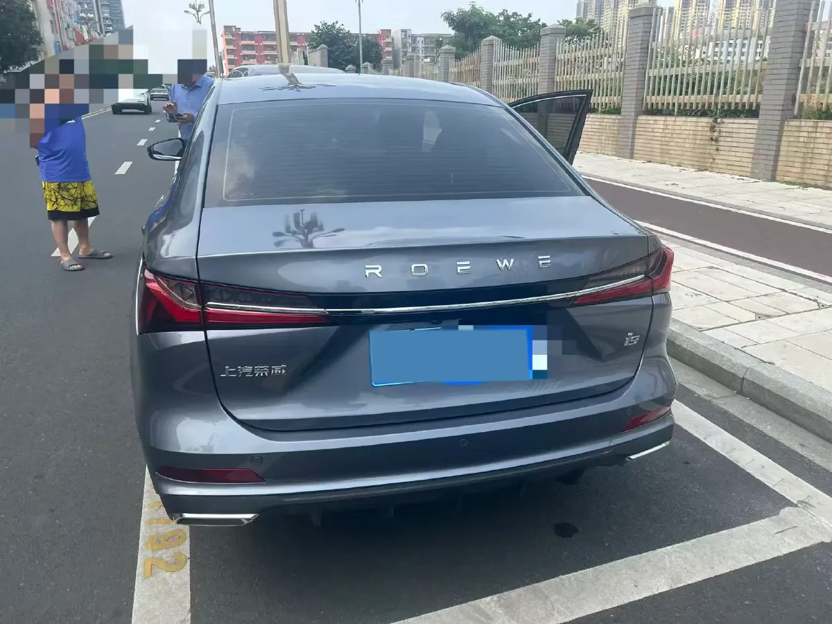 2023 Roewe i5 1.5L 129HP L4 CVT,autocango,china used car exporter,china ev exporter,chinese used car exporter,chinese used ev exporter