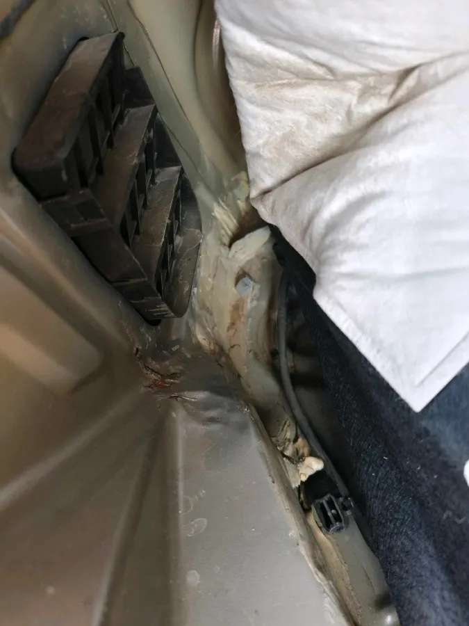 2023 Roewe i5 1.5L 129HP L4 CVT,autocango,china used car exporter,china ev exporter,chinese used car exporter,chinese used ev exporter