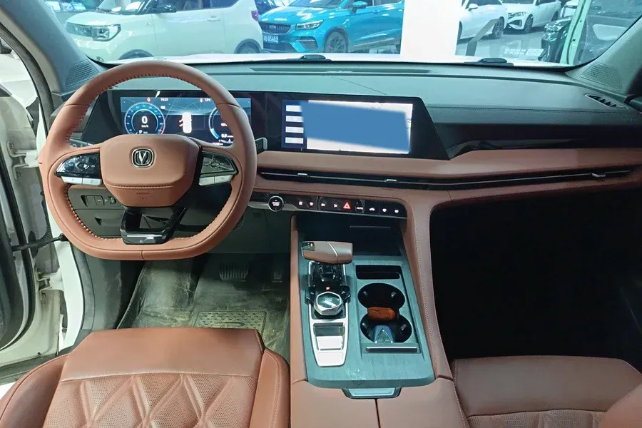 2023 ChangAn CS75 Plus 1.5T 188HP L4 8AT,autocango,china used car exporter,china ev exporter,chinese used car exporter,chinese used ev exporter