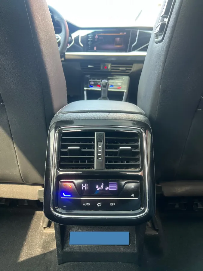 2023 Volkswagen Passat 2.0T 186HP L4 7DCT,autocango,china used car exporter,china ev exporter,chinese used car exporter,chinese used ev exporter