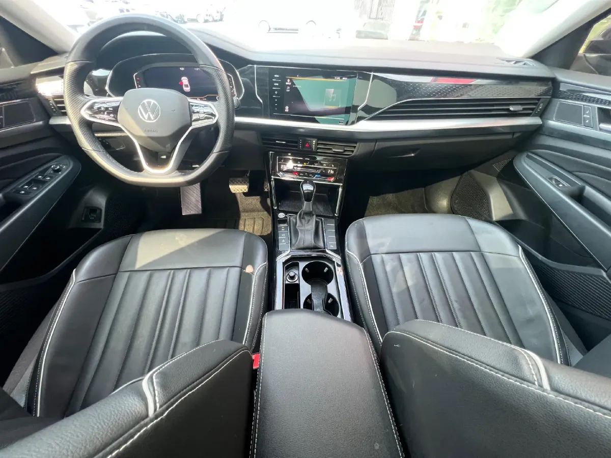 2023 Volkswagen Passat 2.0T 186HP L4 7DCT,autocango,china used car exporter,china ev exporter,chinese used car exporter,chinese used ev exporter