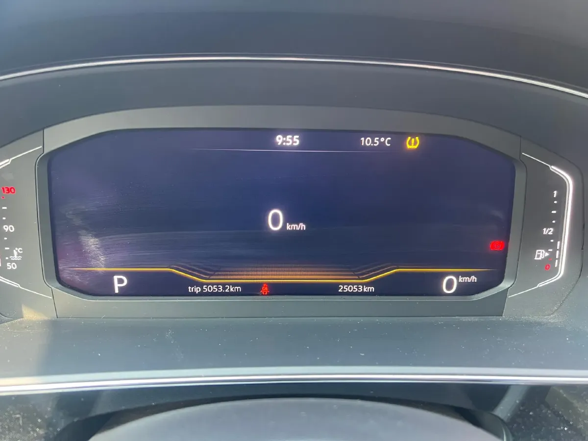 2023 Volkswagen Passat 2.0T 186HP L4 7DCT,autocango,china used car exporter,china ev exporter,chinese used car exporter,chinese used ev exporter