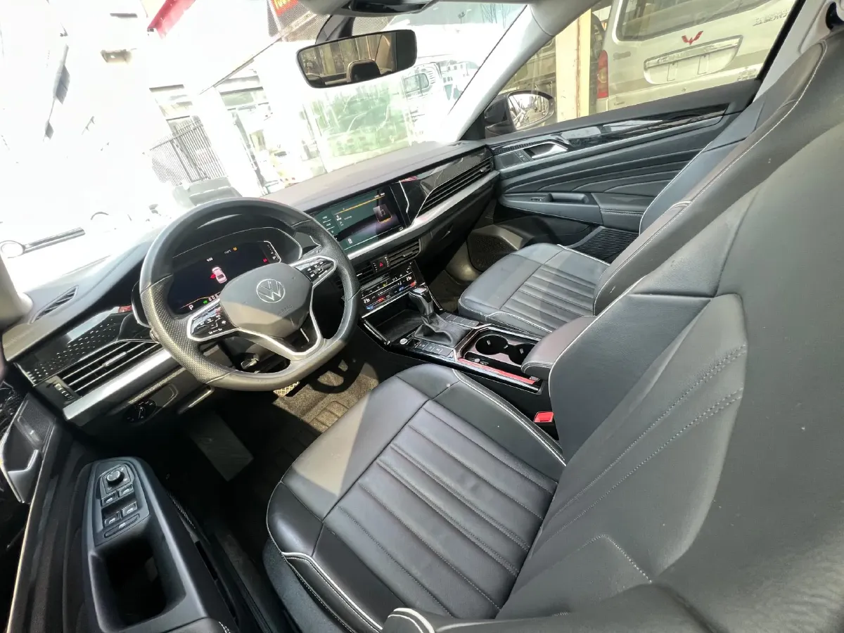 2023 Volkswagen Passat 2.0T 186HP L4 7DCT,autocango,china used car exporter,china ev exporter,chinese used car exporter,chinese used ev exporter