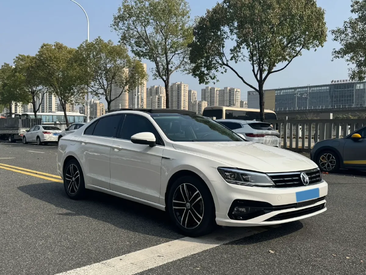 2019 Volkswagen Passat 1.4T 150HP L4 7DCT,autocango,china used car exporter,china ev exporter,chinese used car exporter,chinese used ev exporter