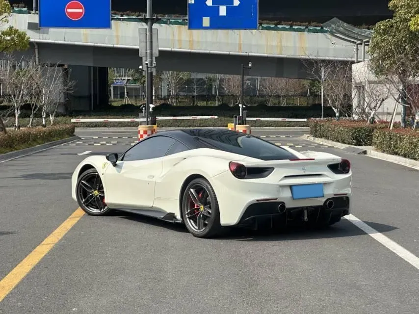 2015 Ferrari 488 3.9T 670HP V8 7DCT,autocango,china used car exporter,china ev exporter,chinese used car exporter,chinese used ev exporter