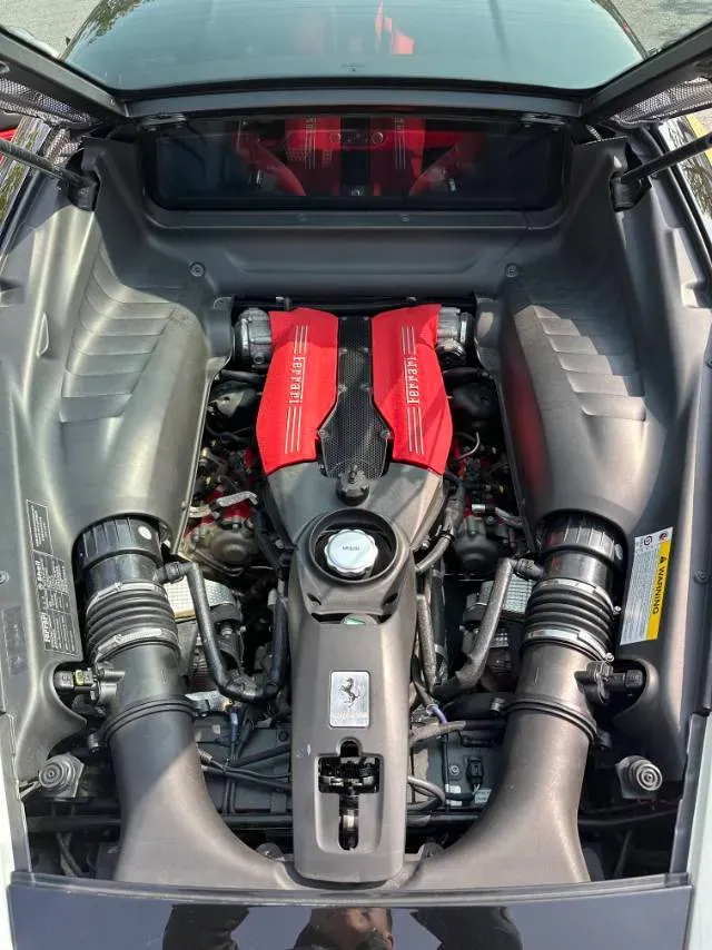 2015 Ferrari 488 3.9T 670HP V8 7DCT,autocango,china used car exporter,china ev exporter,chinese used car exporter,chinese used ev exporter