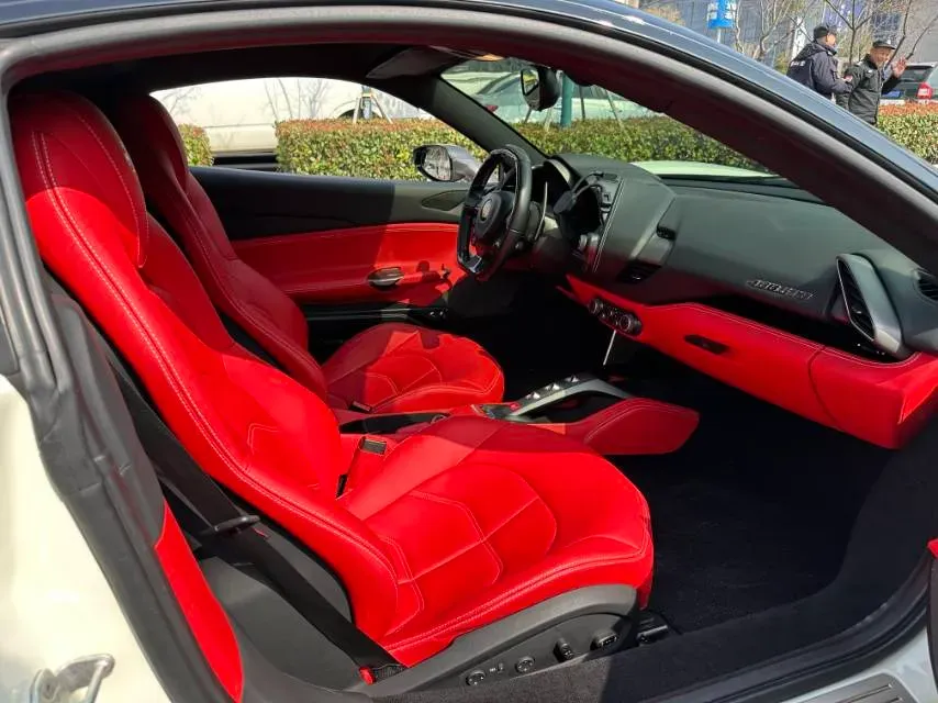 2015 Ferrari 488 3.9T 670HP V8 7DCT,autocango,china used car exporter,china ev exporter,chinese used car exporter,chinese used ev exporter