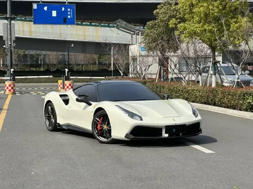 2015 Ferrari 488 3.9T 670HP V8 7DCT,autocango,china used car exporter,china ev exporter,chinese used car exporter,chinese used ev exporter