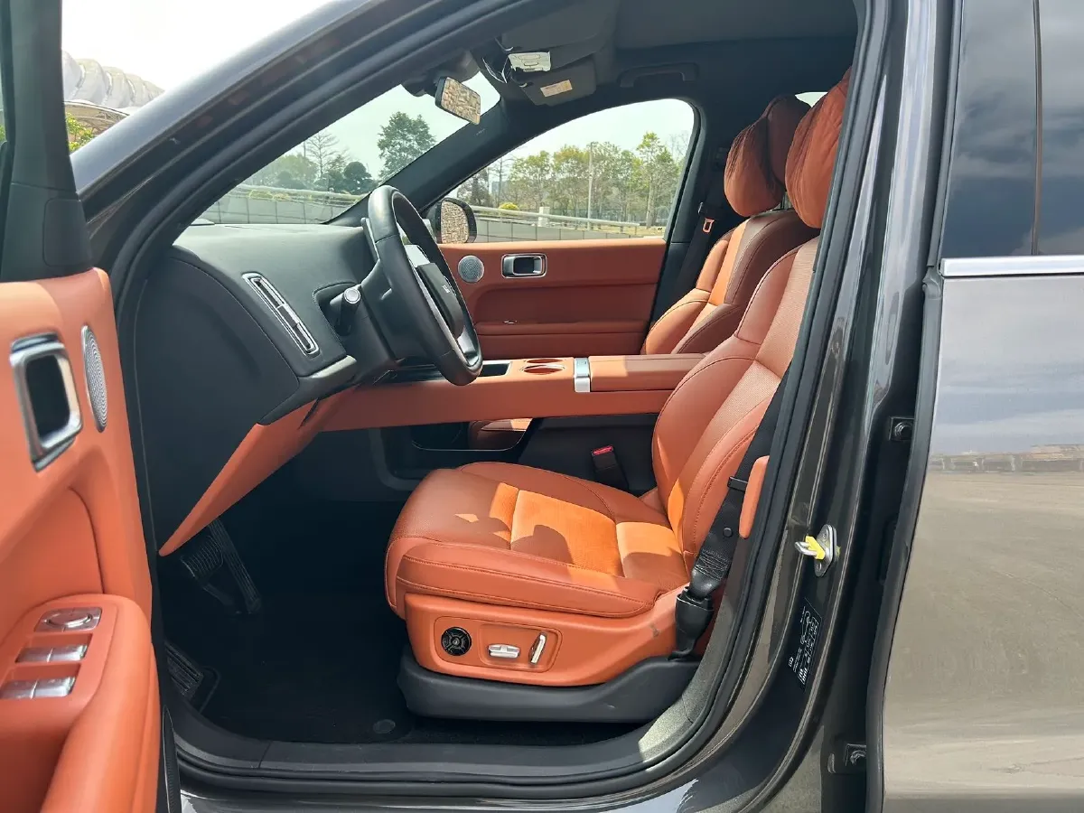 2024 Li L6 Range Extended 154HP L4 REEV 36.8KWH,autocango,china used car exporter,china ev exporter,chinese used car exporter,chinese used ev exporter