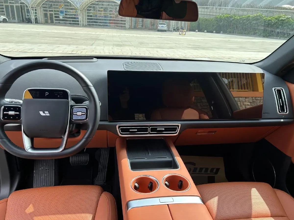 2024 Li L6 Range Extended 154HP L4 REEV 36.8KWH,autocango,china used car exporter,china ev exporter,chinese used car exporter,chinese used ev exporter