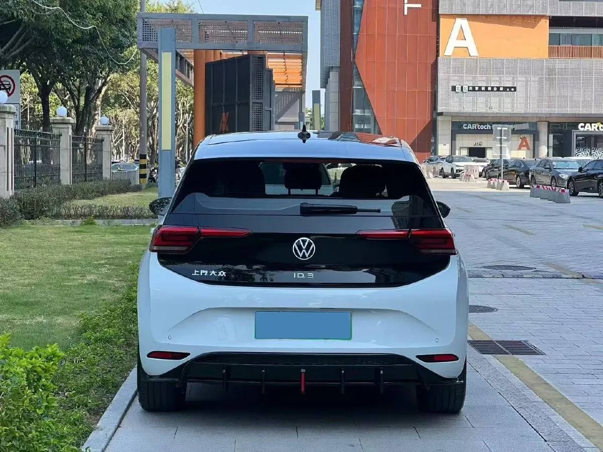 2024 Volkswagen ID.3 BEV 52.8KWH,autocango,china used car exporter,china ev exporter,chinese used car exporter,chinese used ev exporter