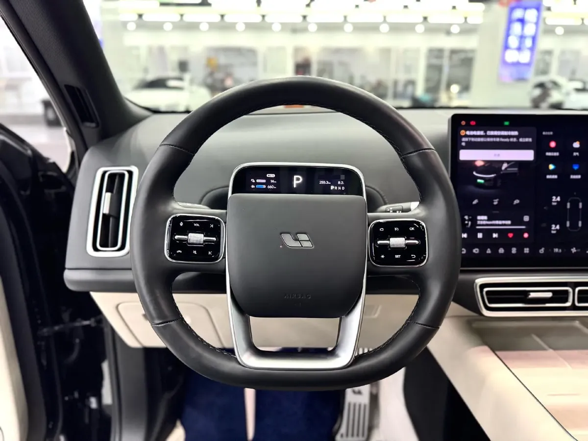 2023 Li L8 Range Extended 154HP REEV 40.9KWH,autocango,china used car exporter,china ev exporter,chinese used car exporter,chinese used ev exporter