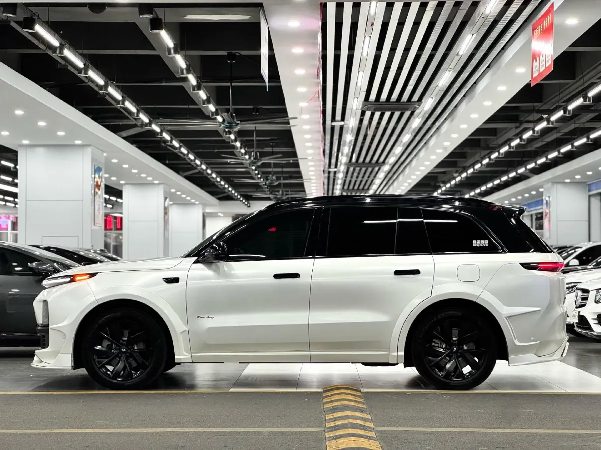 2023 Li L8 Range Extended 154HP REEV 40.9KWH,autocango,china used car exporter,china ev exporter,chinese used car exporter,chinese used ev exporter