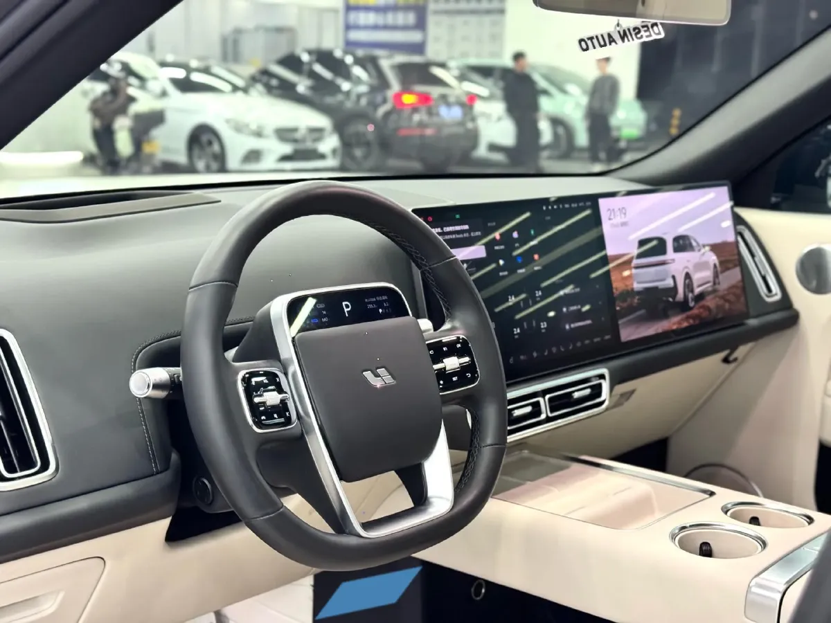 2023 Li L8 Range Extended 154HP REEV 40.9KWH,autocango,china used car exporter,china ev exporter,chinese used car exporter,chinese used ev exporter