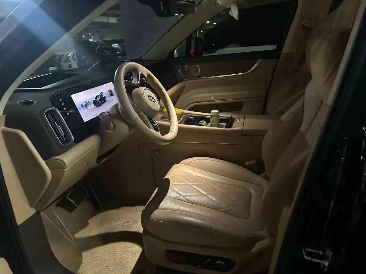 2024 AITO AITO M9 1.5T 152HP L4 REEV 42KWH,autocango,china used car exporter,china ev exporter,chinese used car exporter,chinese used ev exporter