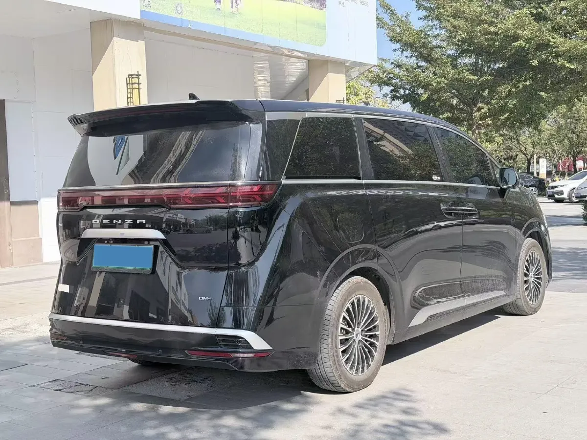 2022 HongQi HS7 3.0T 337HP V6 8AT,autocango,china used car exporter,china ev exporter,chinese used car exporter,chinese used ev exporter