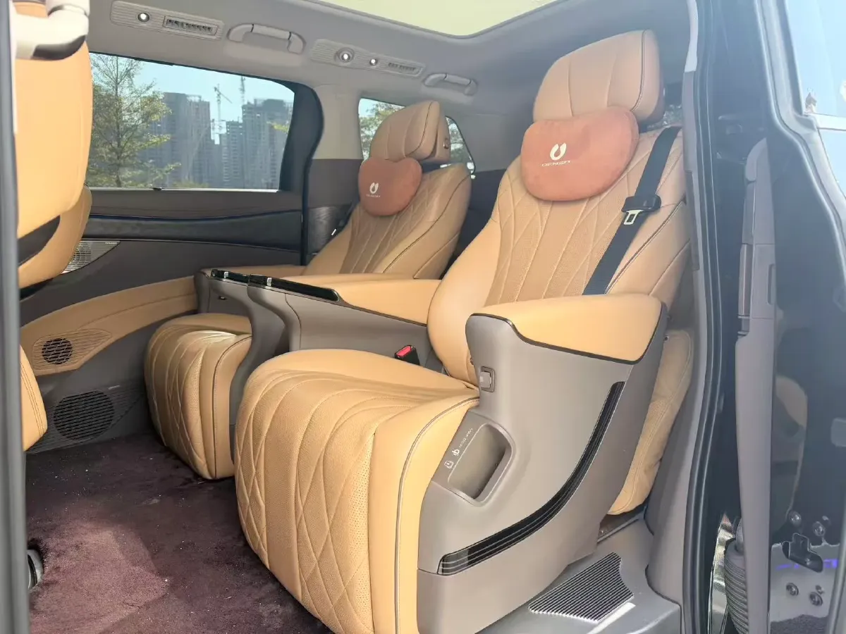 2022 HongQi HS7 3.0T 337HP V6 8AT,autocango,china used car exporter,china ev exporter,chinese used car exporter,chinese used ev exporter