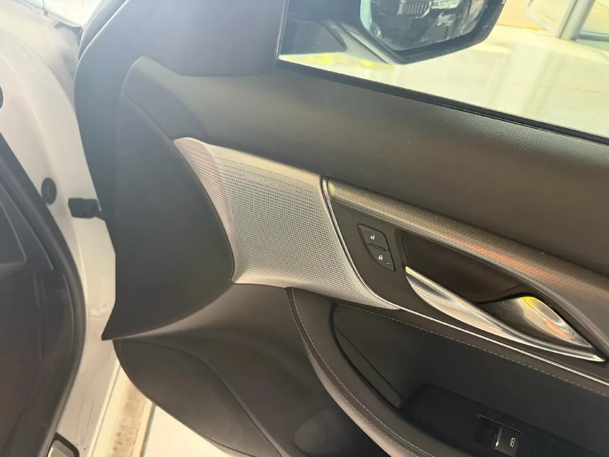 2021 Cadillac CT5 2.0T 237HP L4 10AT,autocango,china used car exporter,china ev exporter,chinese used car exporter,chinese used ev exporter