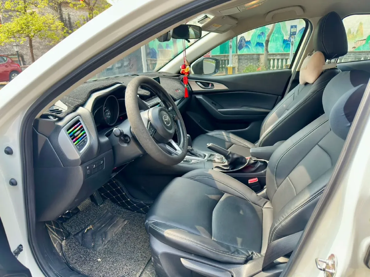 2017 Mazda 3 Axela 1.5L 117HP L4 6AT,autocango,china used car exporter,china ev exporter,chinese used car exporter,chinese used ev exporter