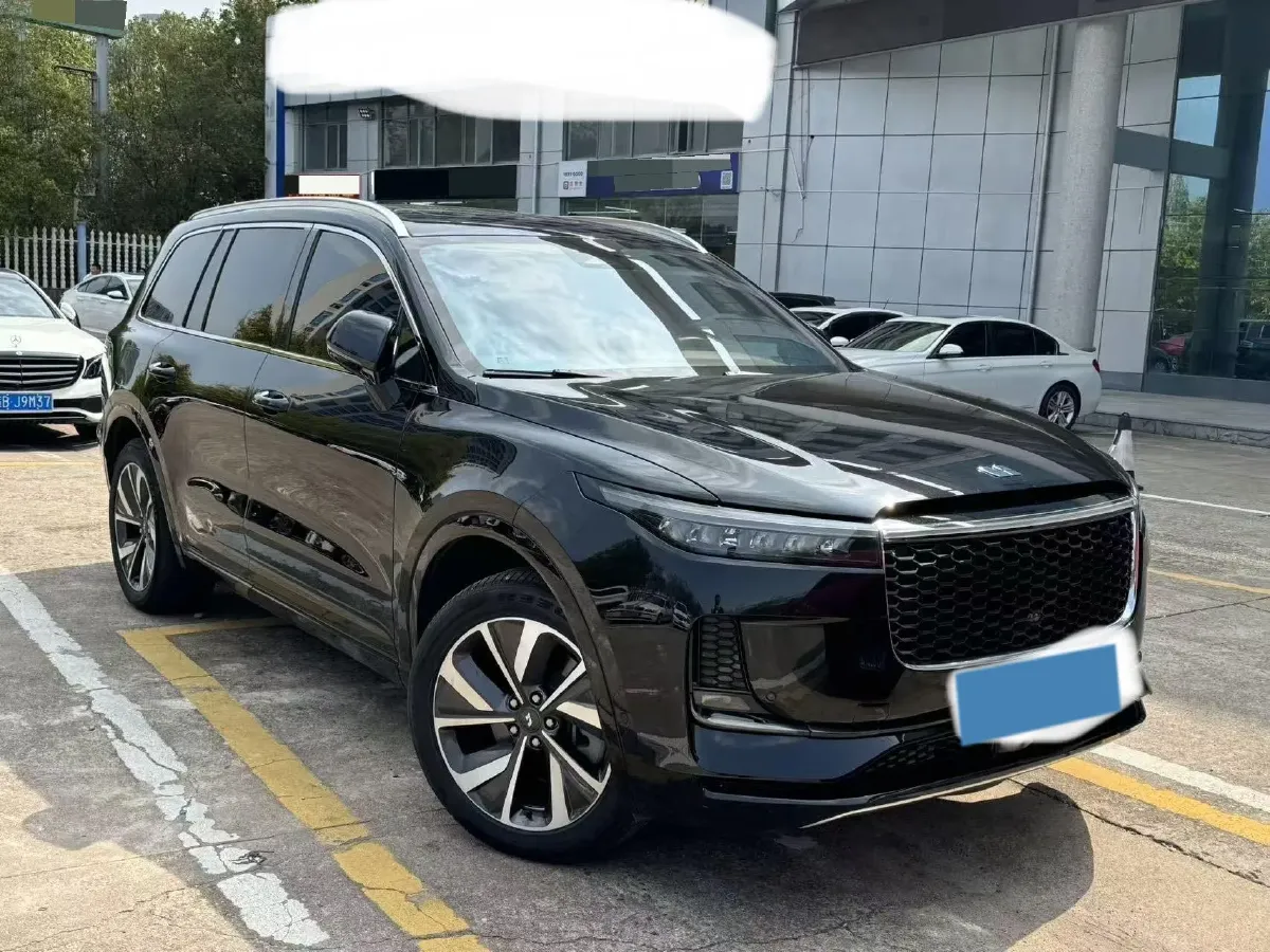 2021 Li ONE Range Extended 131HP REEV 40.5KWH,autocango,china used car exporter,china ev exporter,chinese used car exporter,chinese used ev exporter