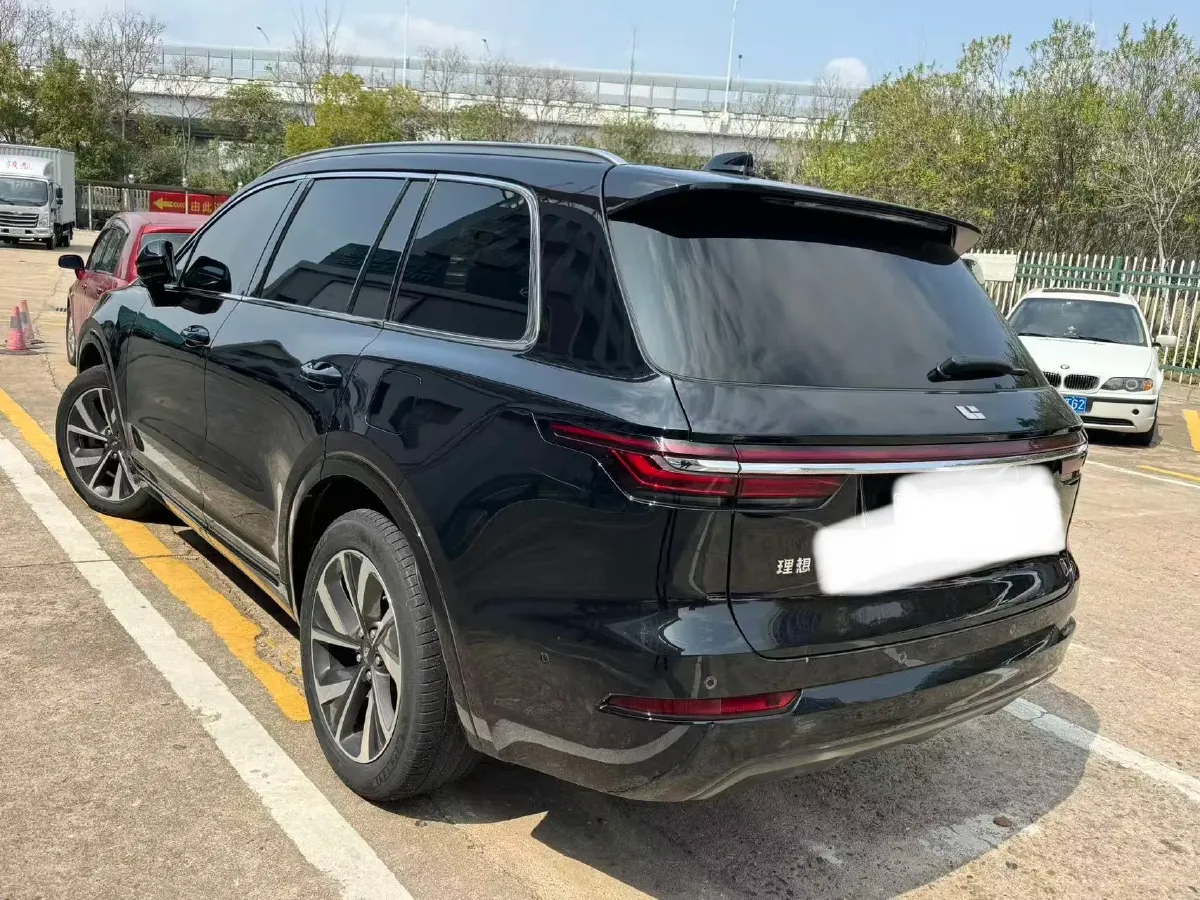2021 Li ONE Range Extended 131HP REEV 40.5KWH,autocango,china used car exporter,china ev exporter,chinese used car exporter,chinese used ev exporter
