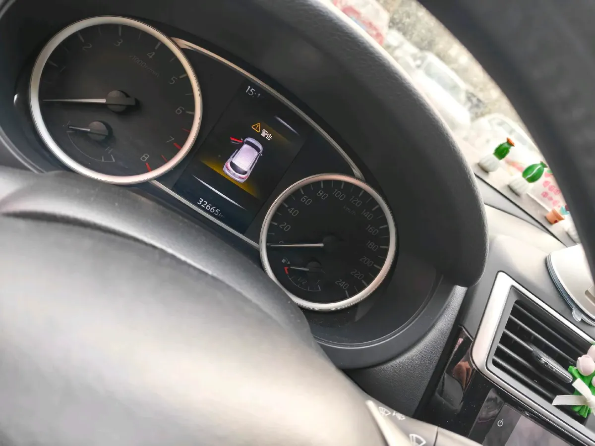 2024 Nissan Tiida 1.6L 122HP L4 CVT,autocango,china used car exporter,china ev exporter,chinese used car exporter,chinese used ev exporter