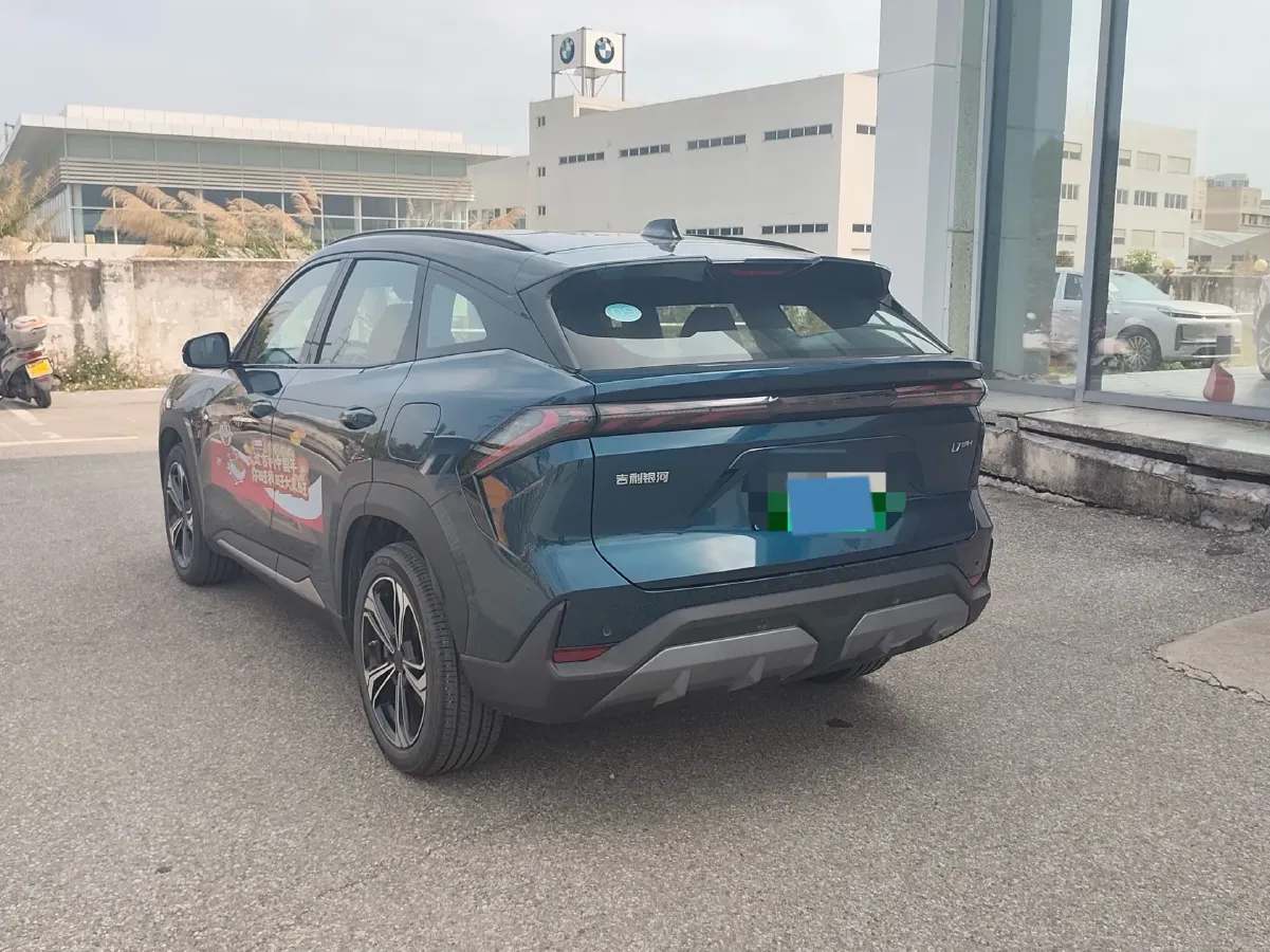 2025 Geely Galaxy L7 1.5L 112HP L4 1DHT PHEV 18.4KWH,autocango,china used car exporter,china ev exporter,chinese used car exporter,chinese used ev exporter