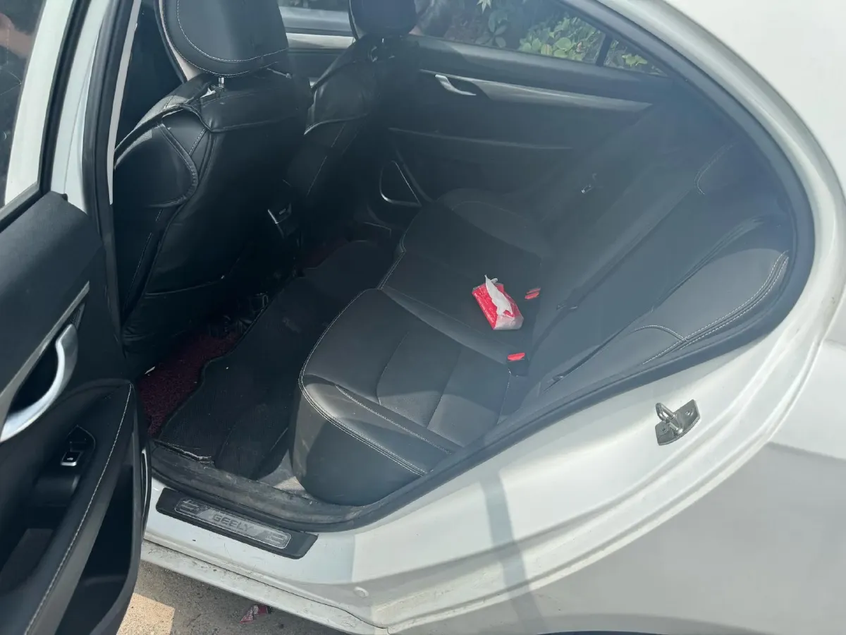 2019 Geely Emgrand 1.5L 109HP L4 5MT,autocango,china used car exporter,china ev exporter,chinese used car exporter,chinese used ev exporter