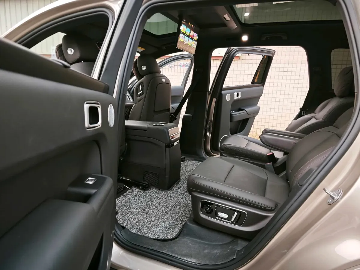 2022 Li L9 Range Extended 154HP REEV 42.6KWH,autocango,china used car exporter,china ev exporter,chinese used car exporter,chinese used ev exporter