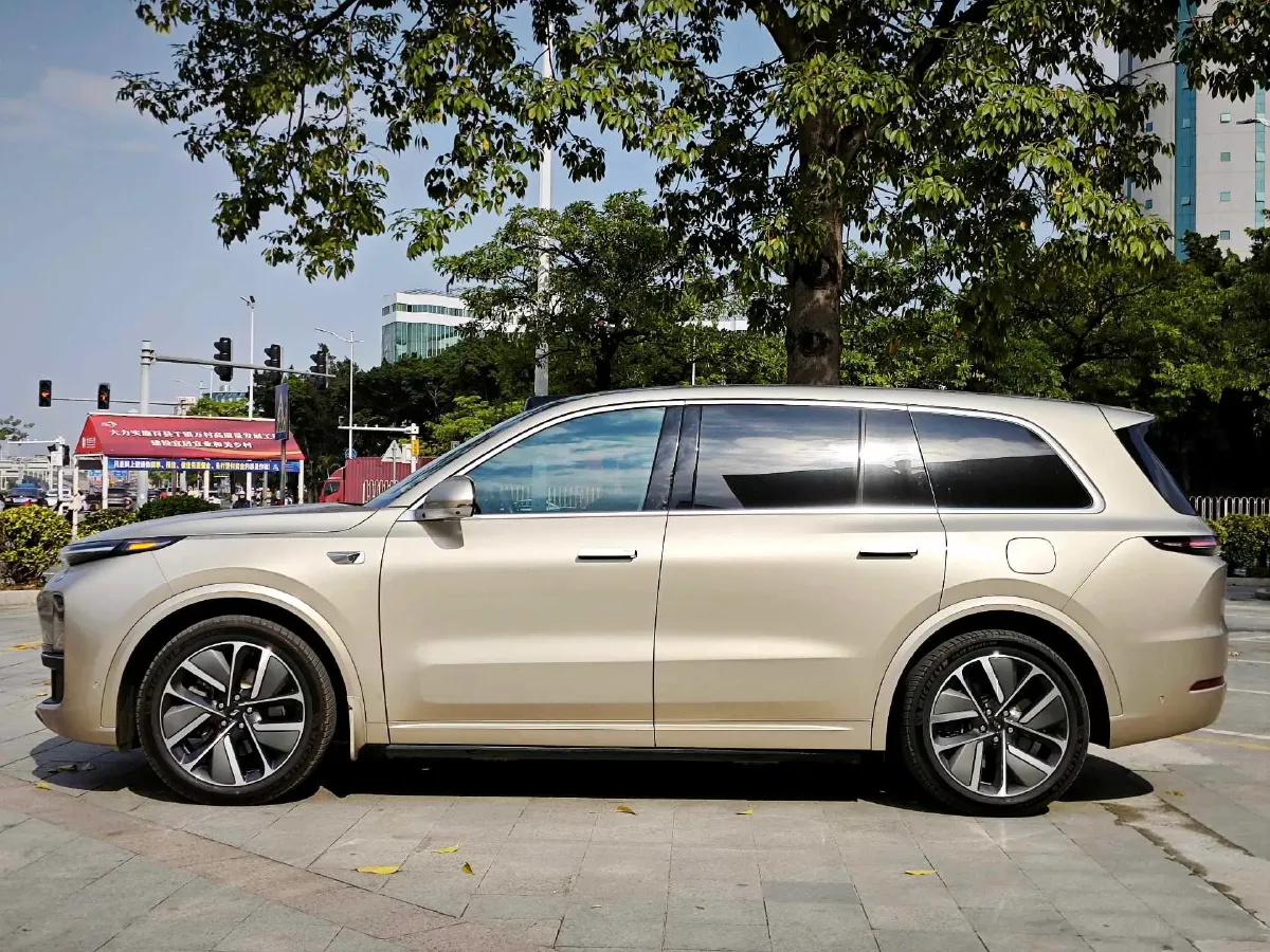 2022 Li L9 Range Extended 154HP REEV 42.6KWH,autocango,china used car exporter,china ev exporter,chinese used car exporter,chinese used ev exporter