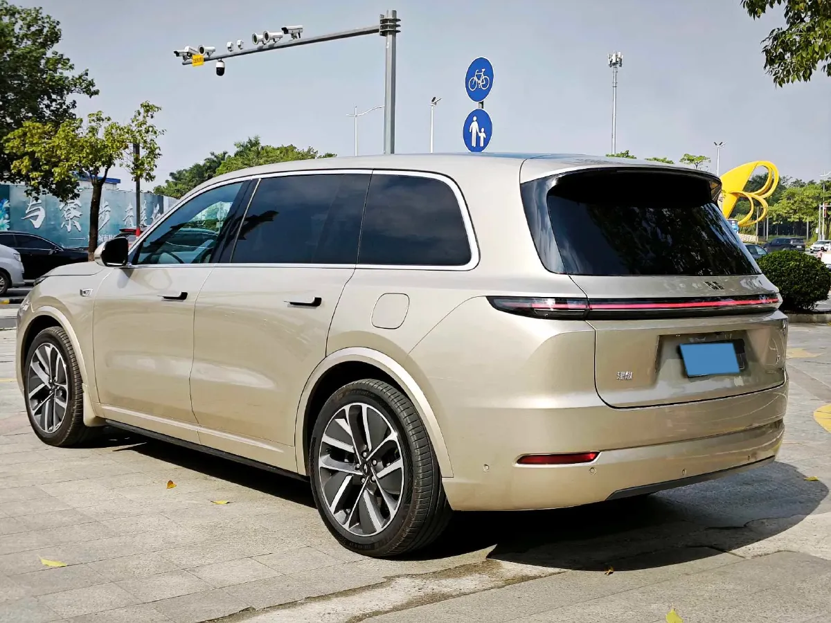2022 Li L9 Range Extended 154HP REEV 42.6KWH,autocango,china used car exporter,china ev exporter,chinese used car exporter,chinese used ev exporter