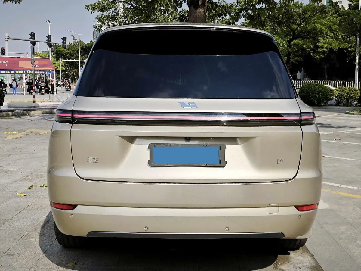 2022 Li L9 Range Extended 154HP REEV 42.6KWH,autocango,china used car exporter,china ev exporter,chinese used car exporter,chinese used ev exporter