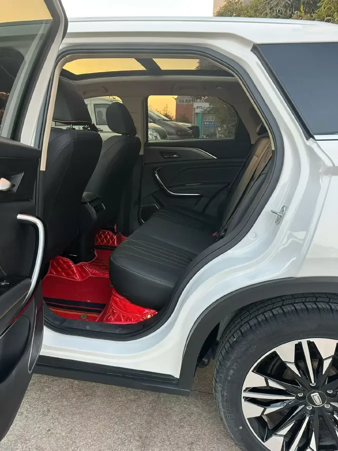 2021 Bestune T77 1.5T 169HP L4 7DCT,autocango,china used car exporter,china ev exporter,chinese used car exporter,chinese used ev exporter